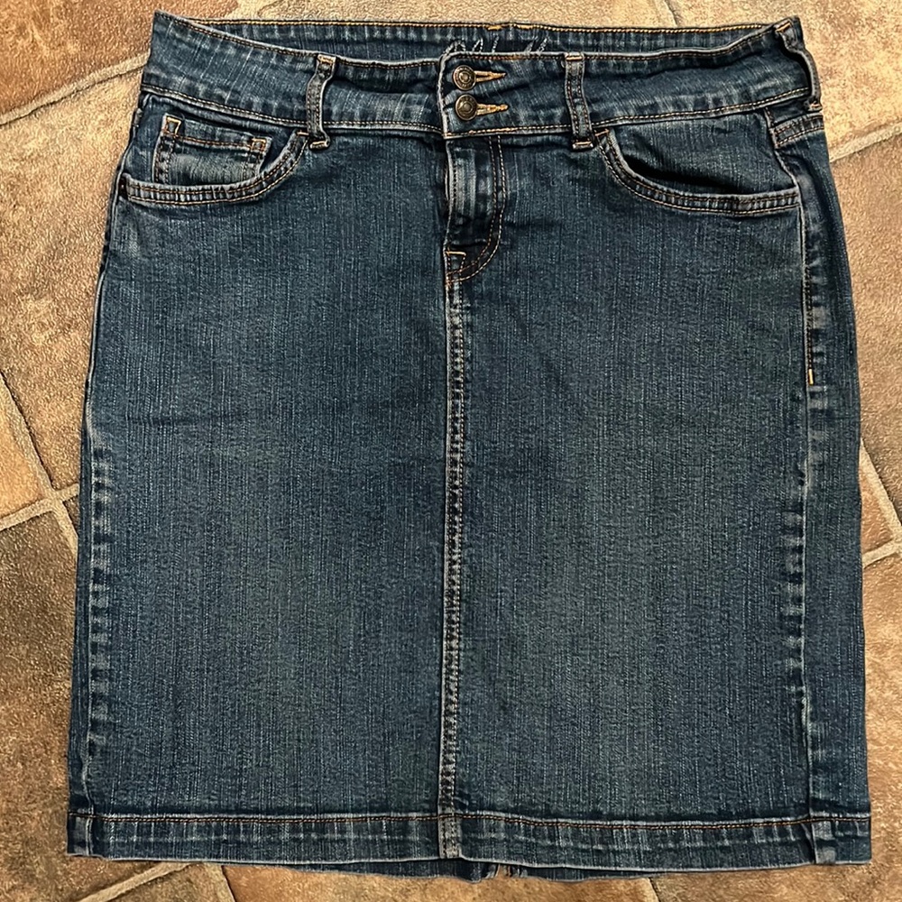 Old Navy Denim Skirt, size 10